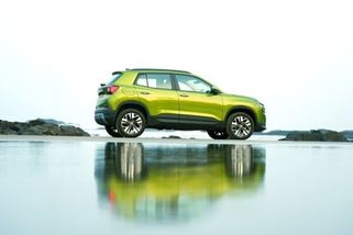 Škoda zvažuje cenovou bombu. Místo malého elektromobilu by mohla do Evropy uvést crossover, který se jinde prodává za 170 tisíc - Autobible.cz - Předjedeme vaše představy!